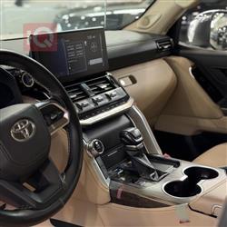 تويوتا لاندكروزر